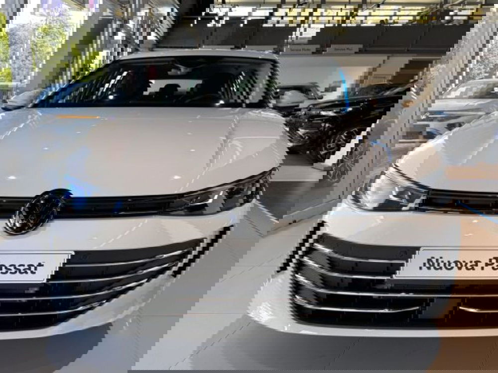 Volkswagen Passat nuova a Vicenza (2)