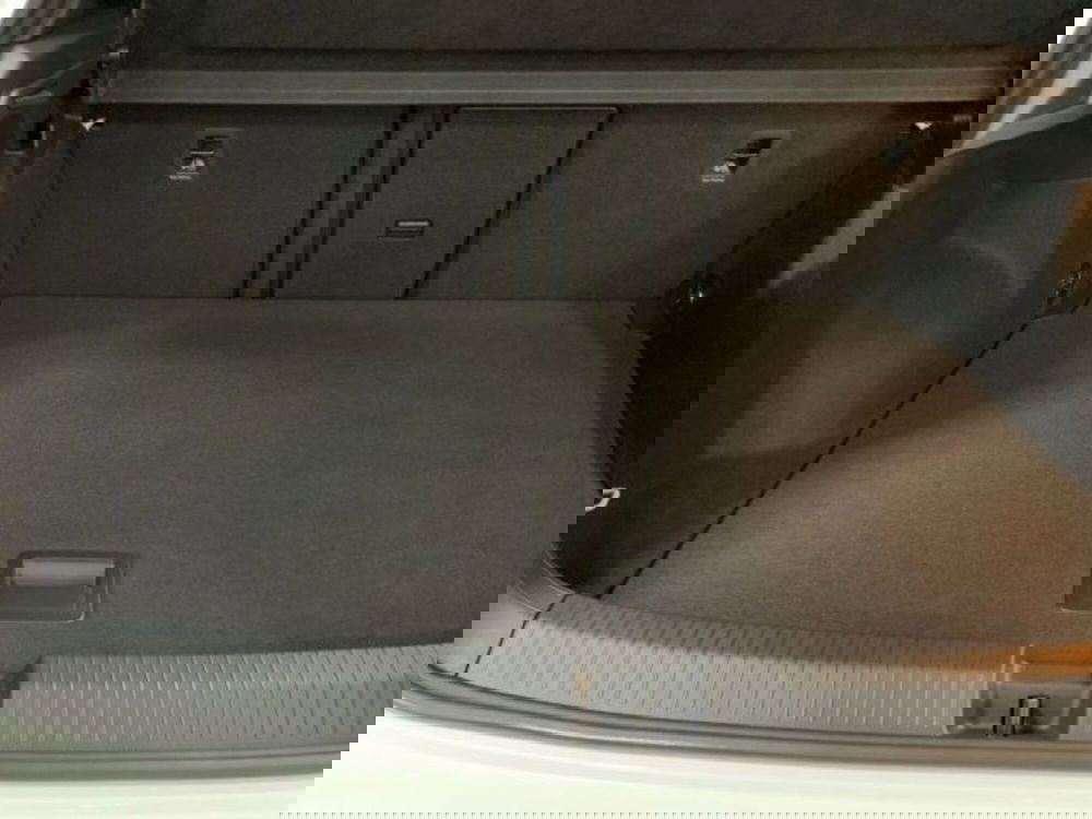 Volkswagen T-Roc nuova a Vicenza (18)