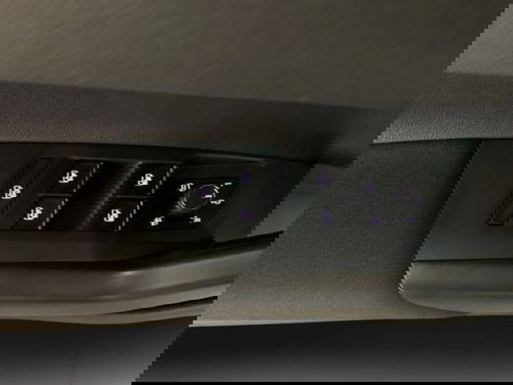 Volkswagen Polo nuova a Vicenza (16)