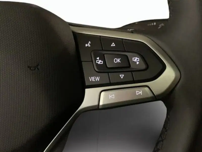 Volkswagen Polo nuova a Vicenza (8)