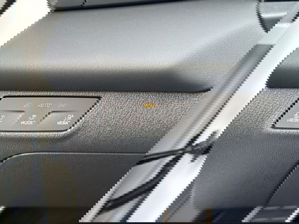 Volkswagen T-Roc nuova a Vicenza (15)