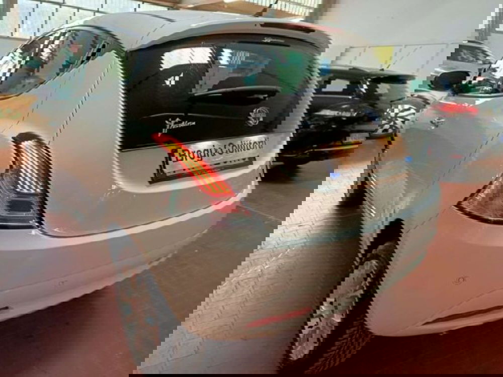 Lancia Ypsilon usata a Firenze (6)