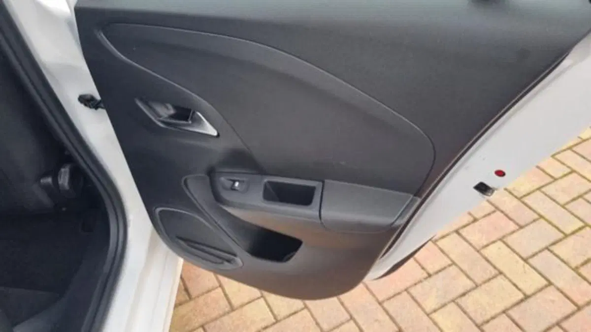 Opel Corsa usata a Savona (16)