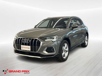 Audi Q3 35 2.0 tdi Identity Black s-tronic del 2025 usata a Castenaso