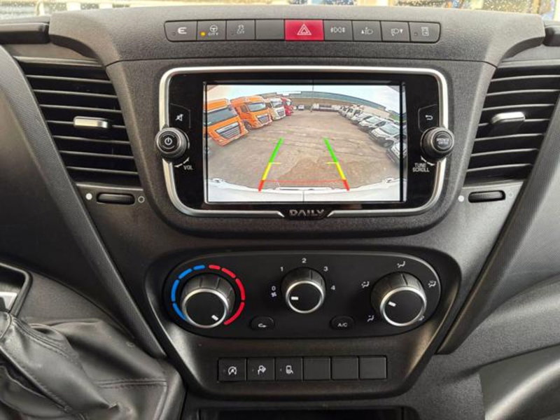 Iveco Daily Furgone usata a Brescia (13)