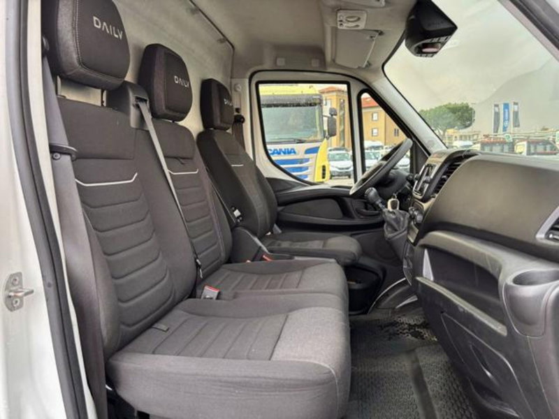 Iveco Daily Furgone usata a Brescia (14)