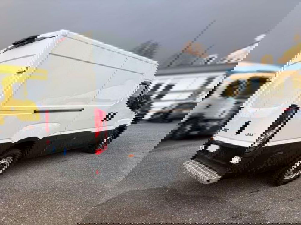 Iveco Daily Furgone usata a Brescia (4)