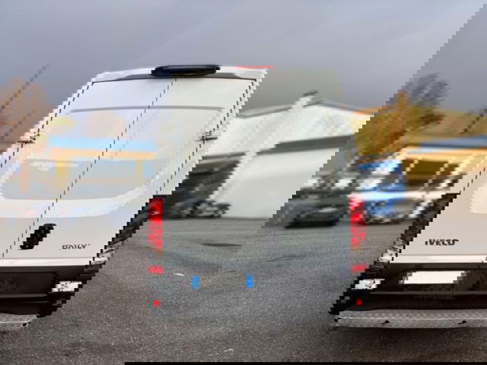Iveco Daily Furgone usata a Brescia (5)