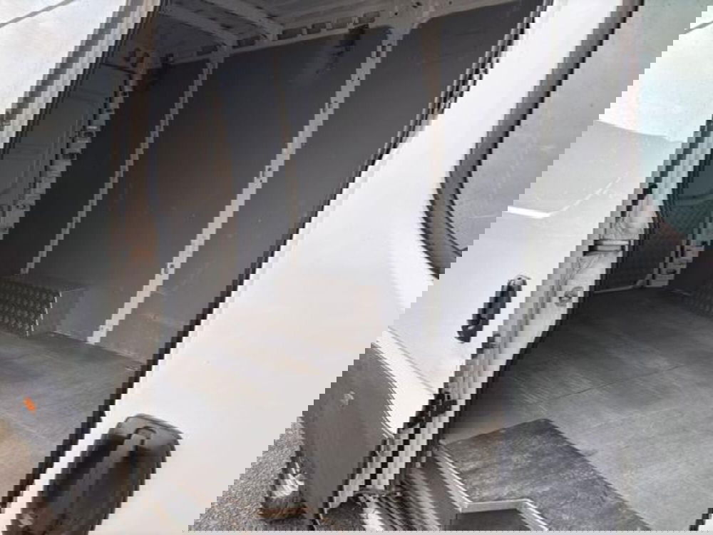 Iveco Daily Furgone usata a Brescia (8)