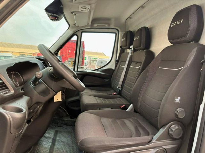 Iveco Daily Furgone usata a Brescia (9)
