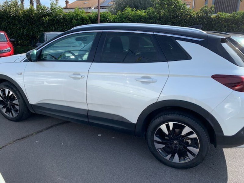 Opel Grandland X usata a Catania (11)