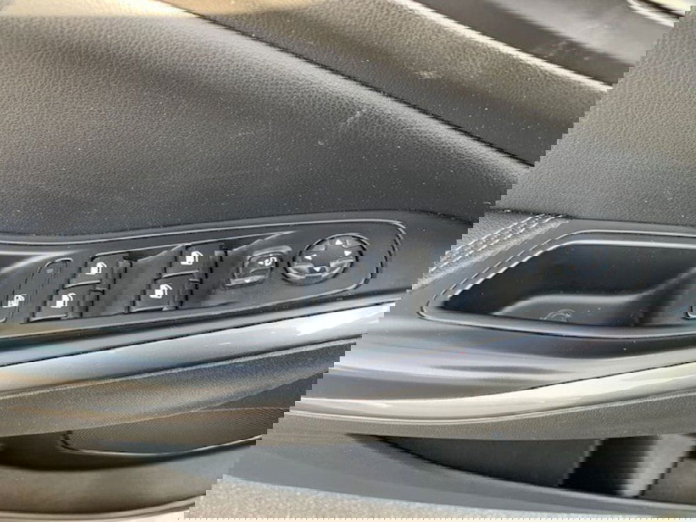 Opel Grandland X usata a Catania (16)