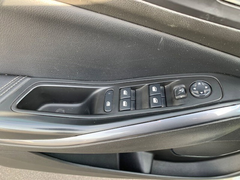 Opel Grandland X usata a Catania (16)