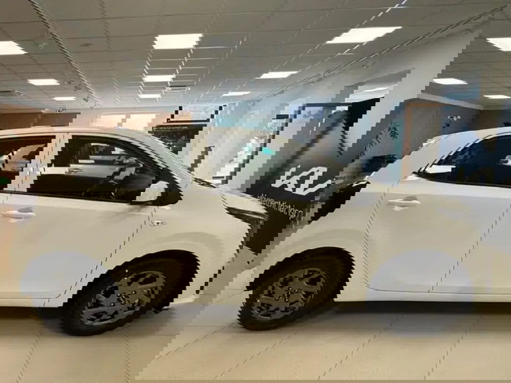 Kia Picanto nuova a Cosenza (4)