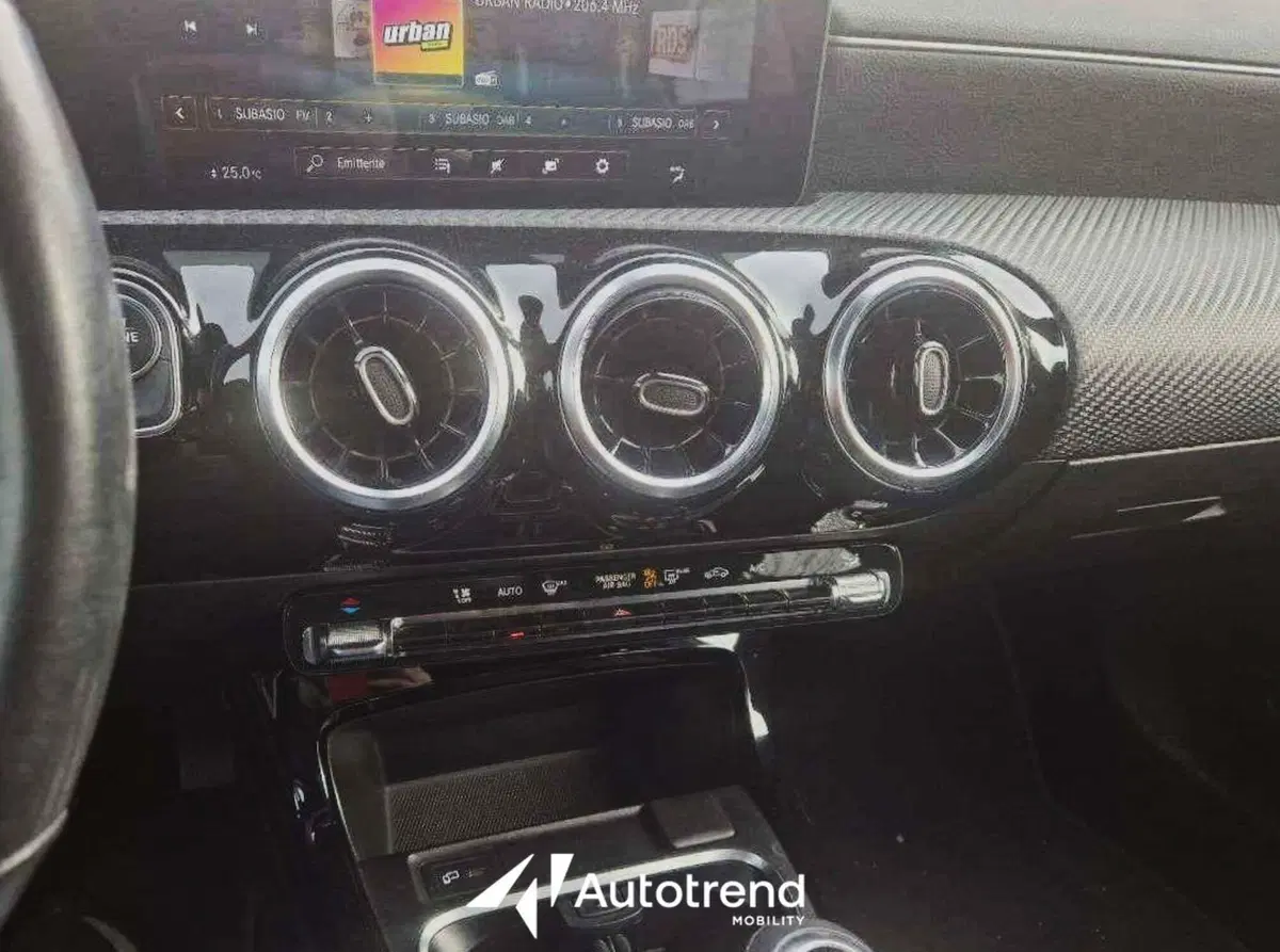 Mercedes-Benz Classe A usata a Bari (14)
