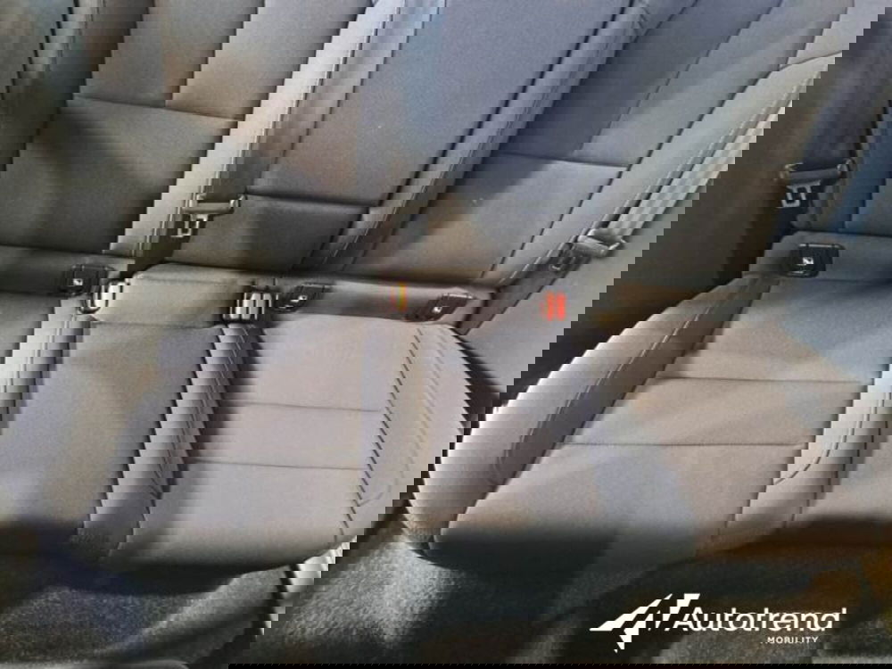 Volvo XC40 usata a Bari (13)