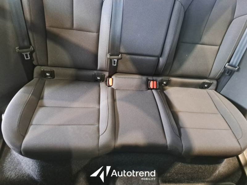 Volvo XC40 usata a Bari (13)