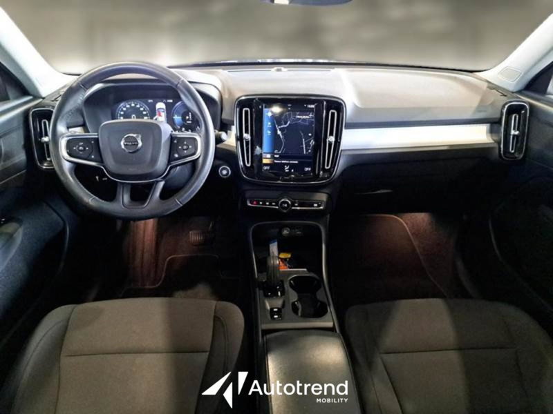 Volvo XC40 usata a Bari (9)