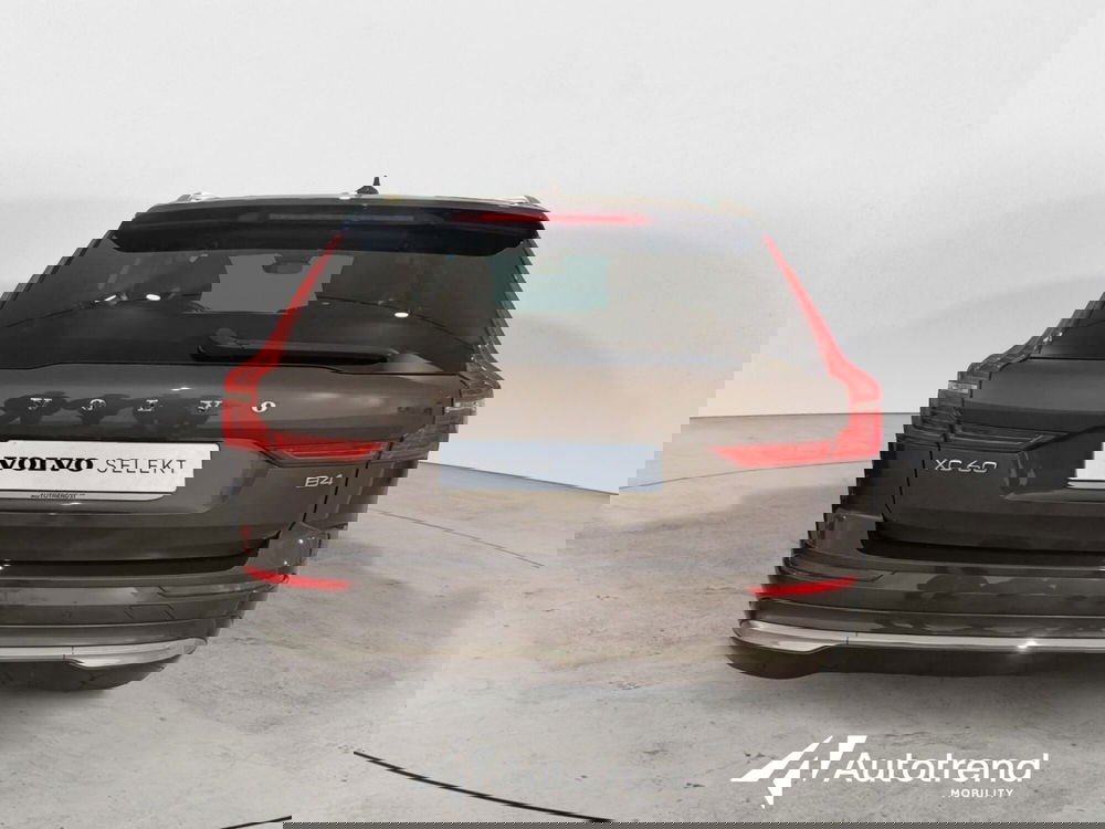 Volvo XC60 usata a Bari (4)