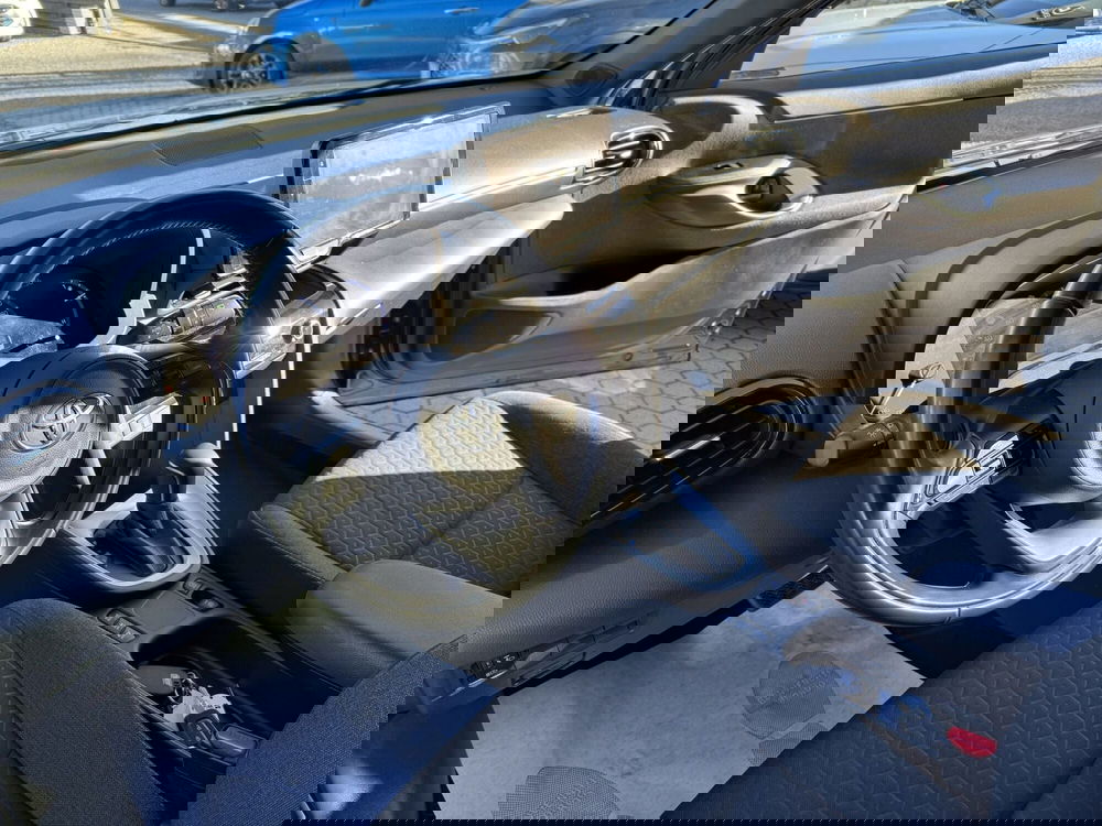 Toyota Yaris Cross usata a Como (9)