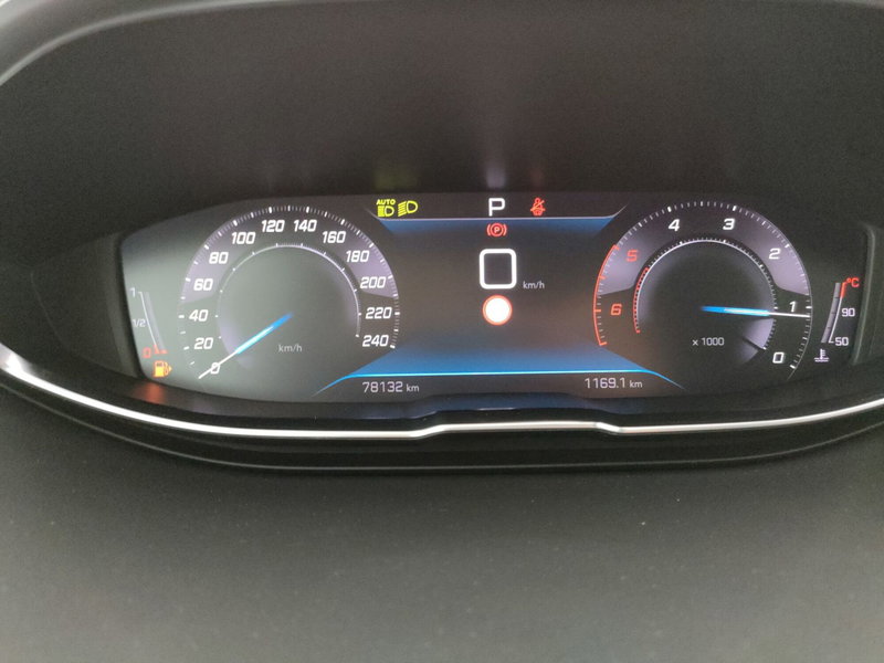 Peugeot 3008 usata a Caserta (18)