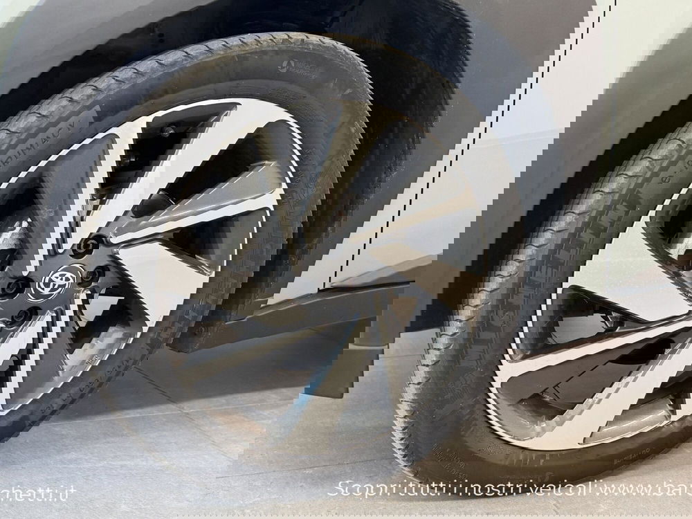 Toyota Aygo X usata a Brescia (8)