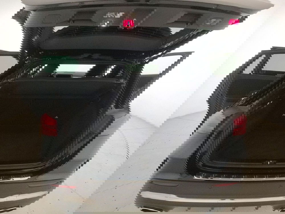 Mercedes-Benz GLA SUV usata a Genova (11)