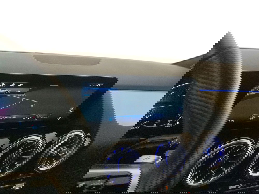 Mercedes-Benz GLA SUV usata a Genova (12)