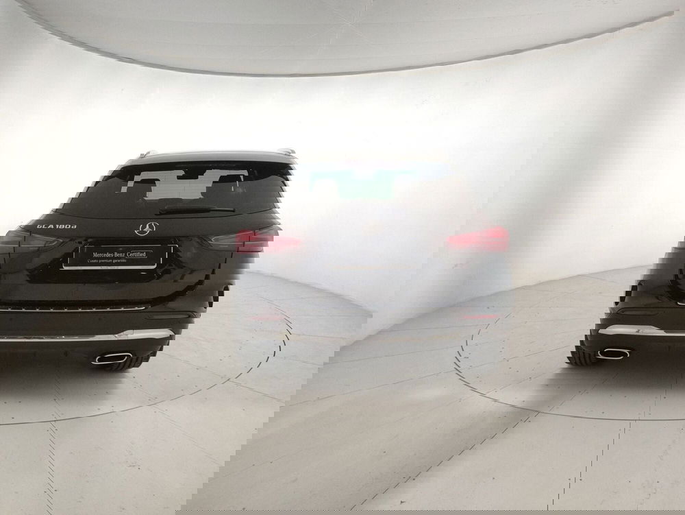 Mercedes-Benz GLA SUV usata a Genova (3)