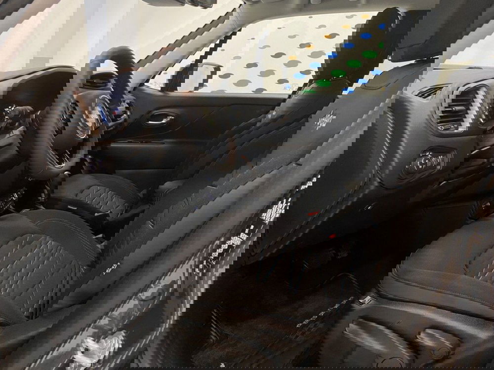 Jeep Renegade nuova a Torino (14)