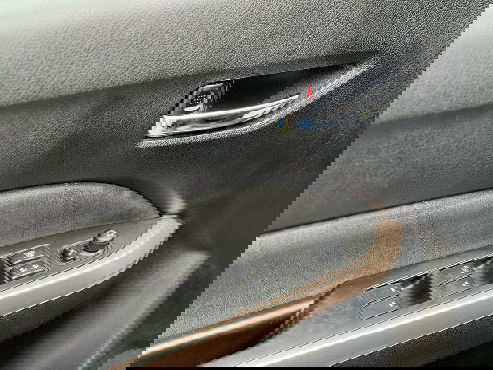 Suzuki Vitara usata a Matera (17)