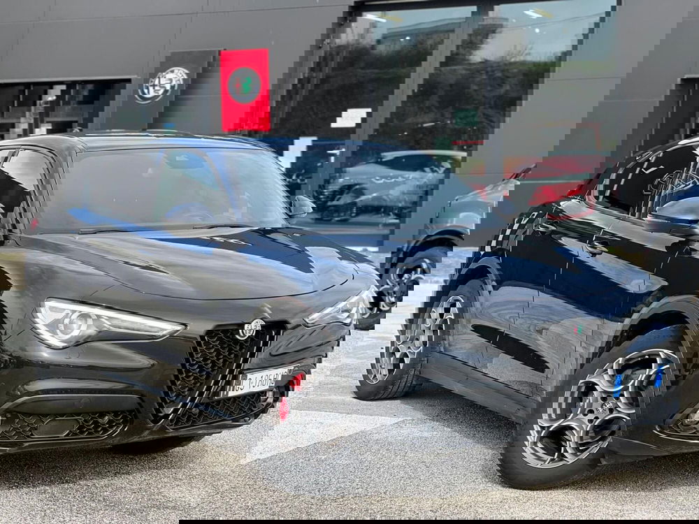 Alfa Romeo Stelvio usata a Matera (10)