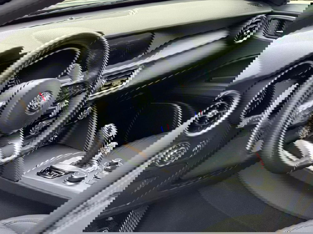 Alfa Romeo Stelvio usata a Matera (20)