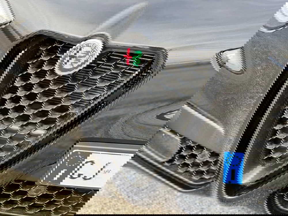 Alfa Romeo Stelvio usata a Matera (6)