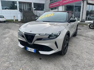 Alfa Romeo Junior 1.2 ibrida Speciale 145cv edct6 del 2024 usata a Milano