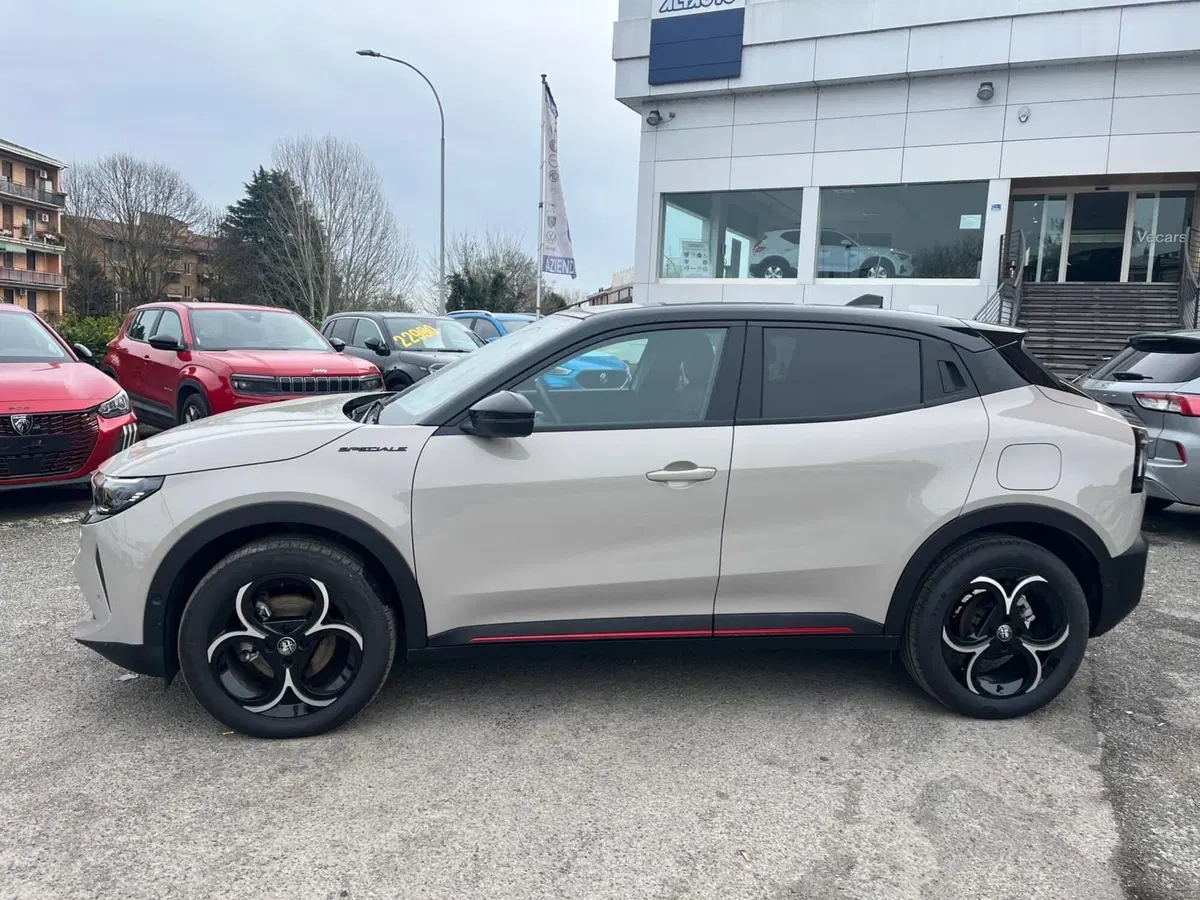 Alfa Romeo Junior usata a Milano (5)