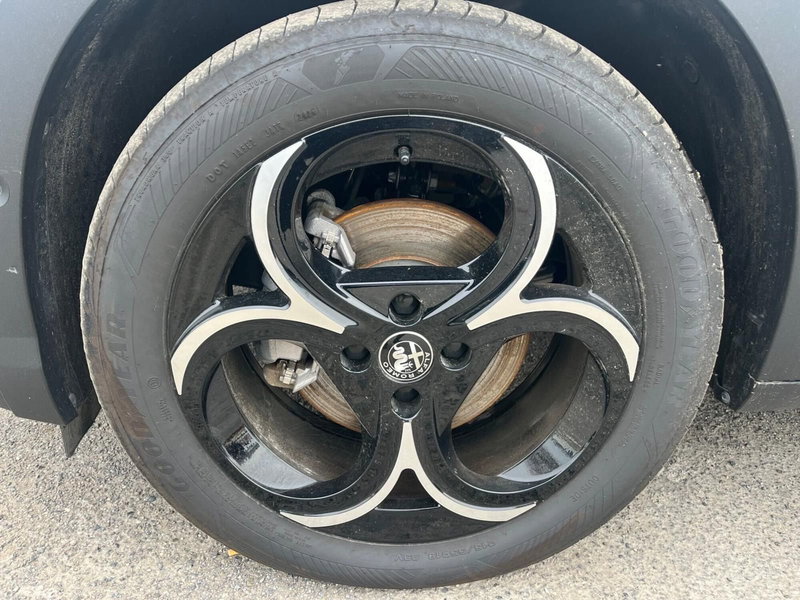 Alfa Romeo Junior usata a Milano (6)