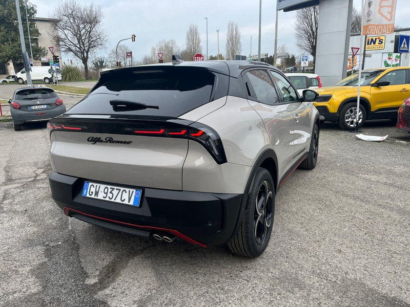 Alfa Romeo Junior usata a Milano (8)