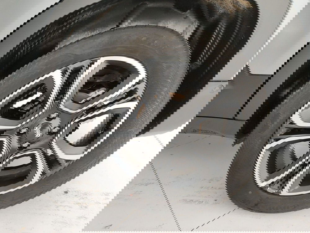 Jeep Avenger usata a Caserta (11)