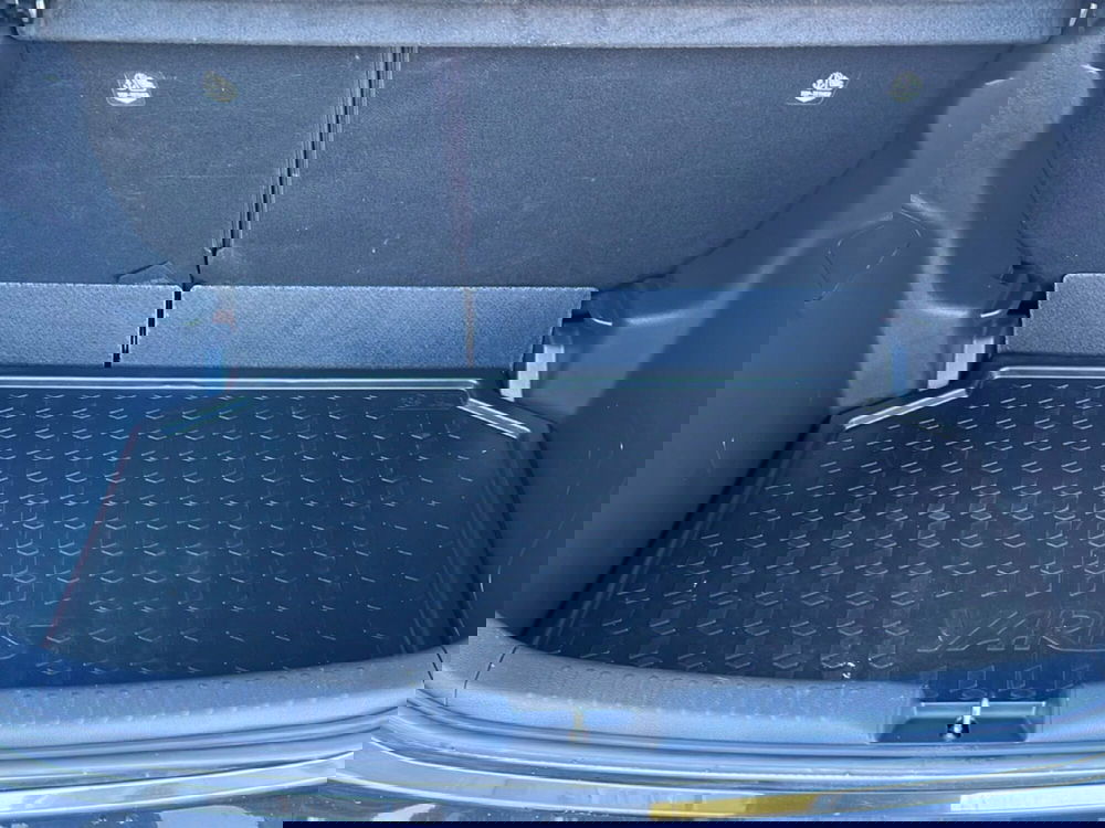 Toyota Yaris usata a Ragusa (7)