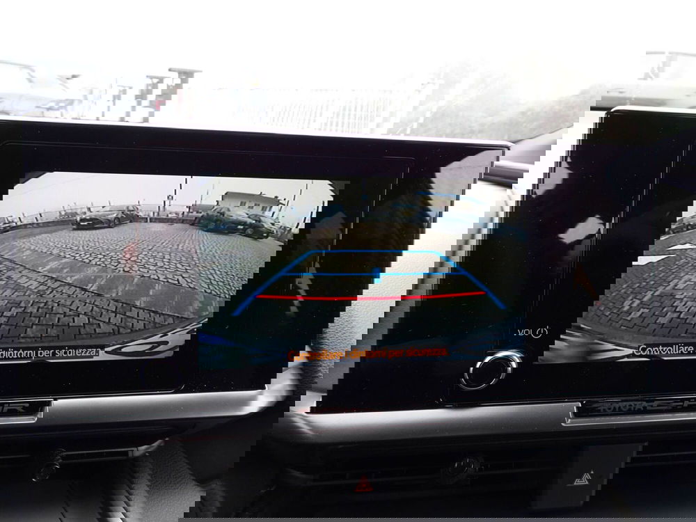 Toyota Toyota C-HR nuova a Treviso (16)