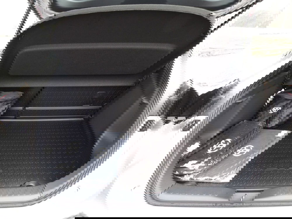 Toyota Toyota C-HR nuova a Treviso (20)