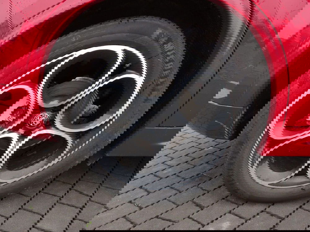 Alfa Romeo Stelvio usata a Treviso (8)