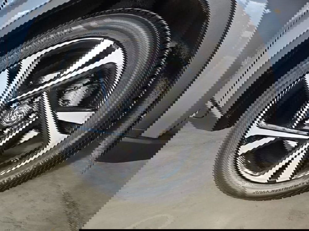 Toyota Toyota C-HR usata a Vicenza (12)