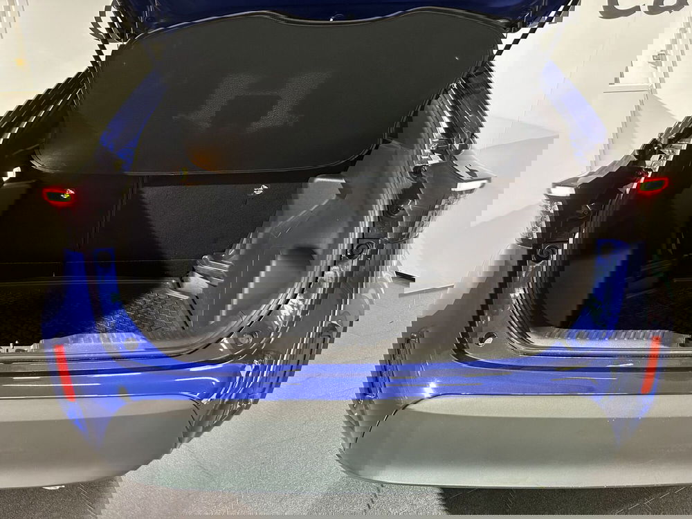 Toyota Yaris Cross usata a Milano (11)