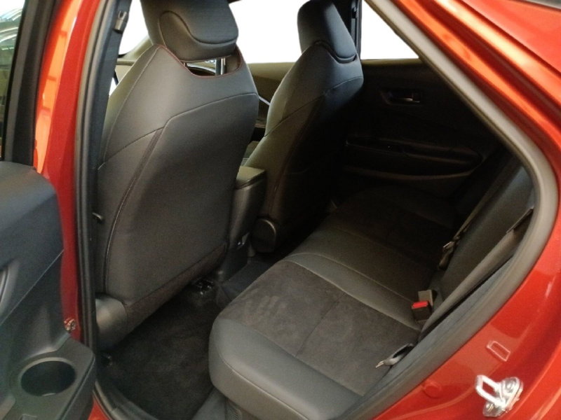 Toyota Toyota C-HR usata a Milano (15)