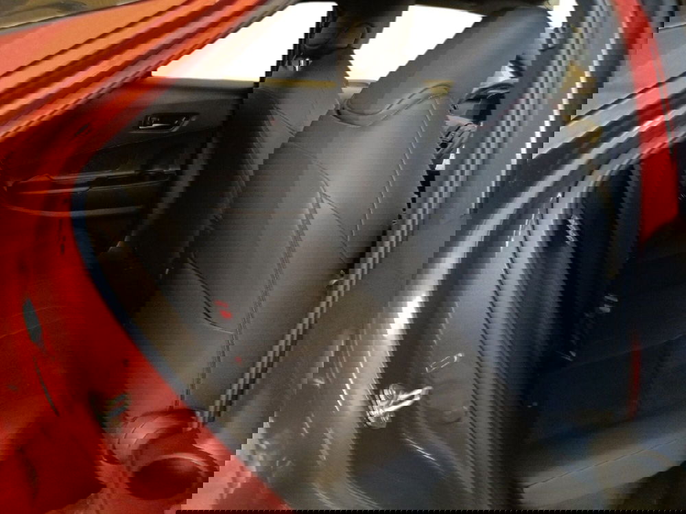 Toyota Toyota C-HR usata a Milano (7)