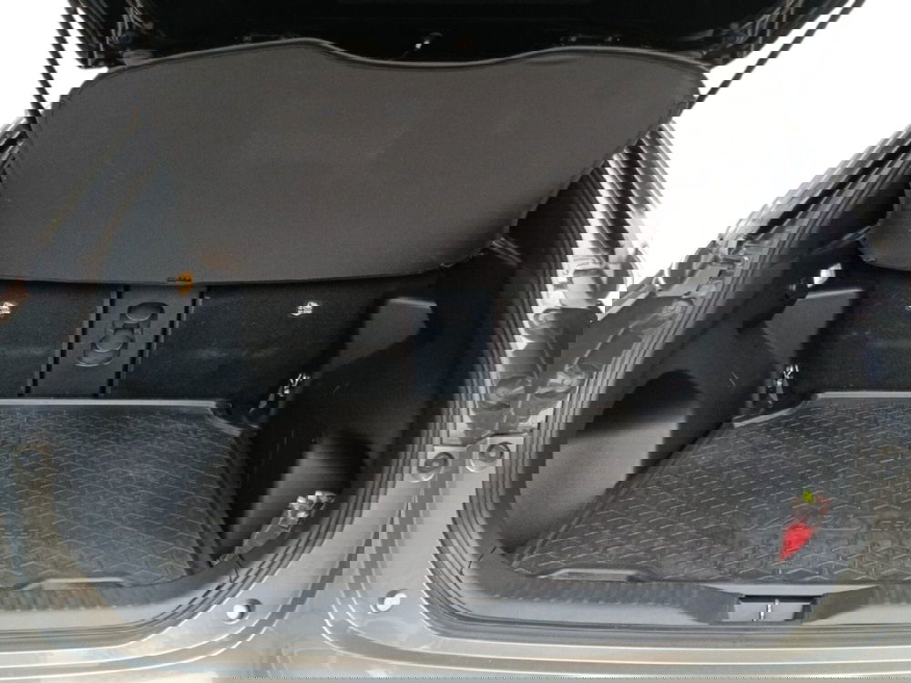 Toyota Yaris Cross usata a Milano (12)