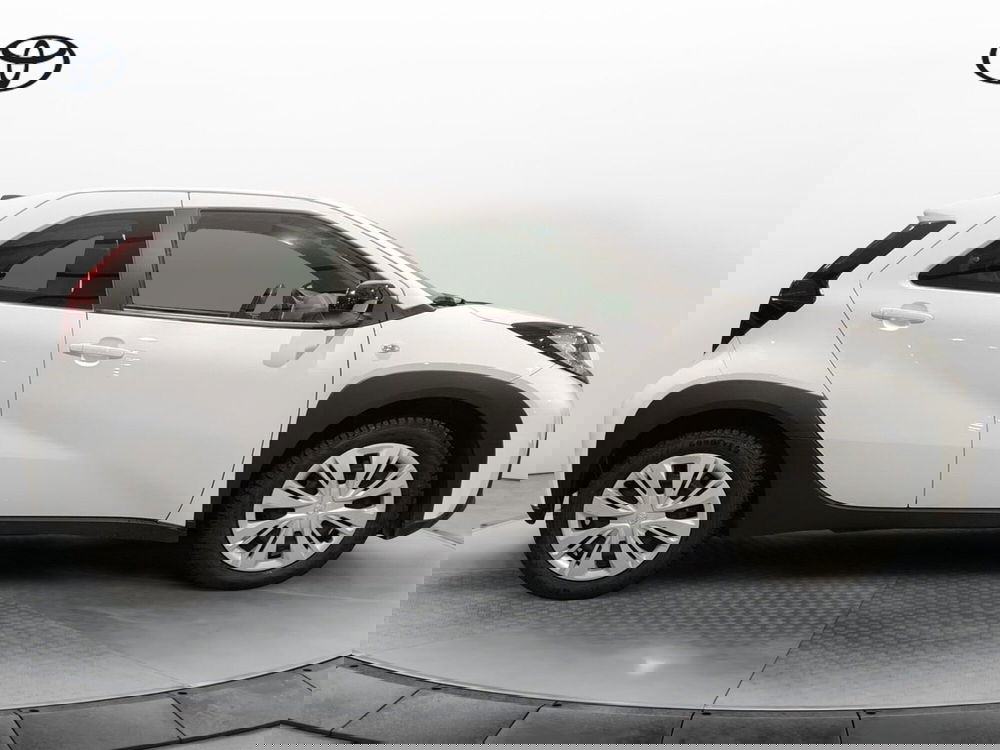 Toyota Aygo X usata a Roma (15)