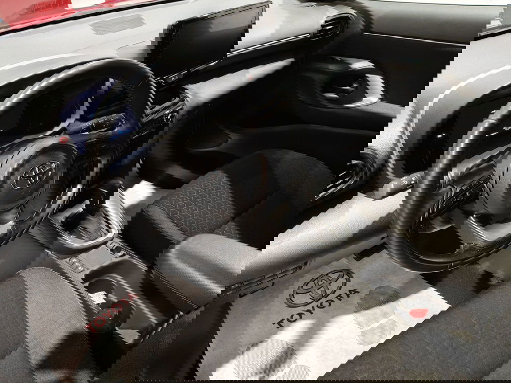 Toyota Yaris Cross usata a Roma (12)